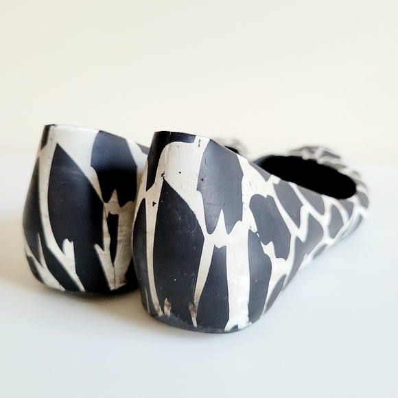 M Melissa Ultragirl Giraffe Animal Print Flats 6 - Picture 4 of 6